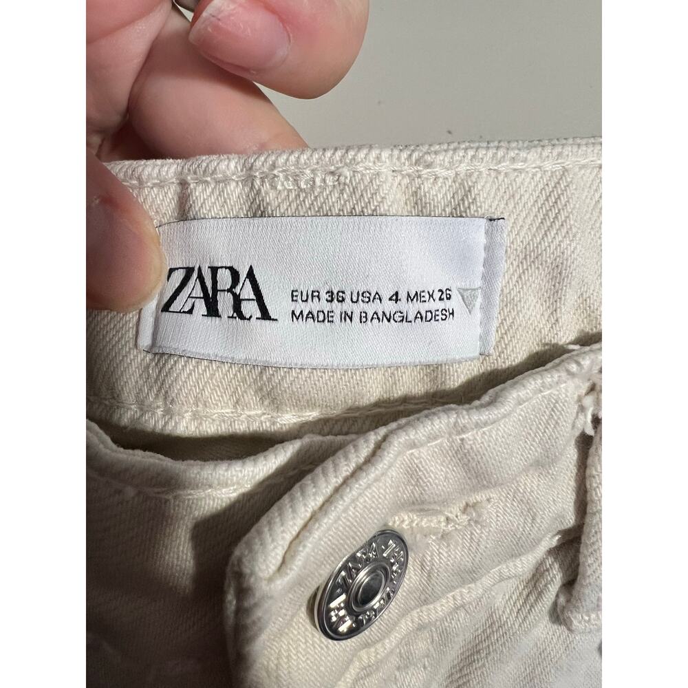 ZARA Women's High Rise Denim Shorts Cream White Structured Cotton Size 4 - Picture 8 of 9